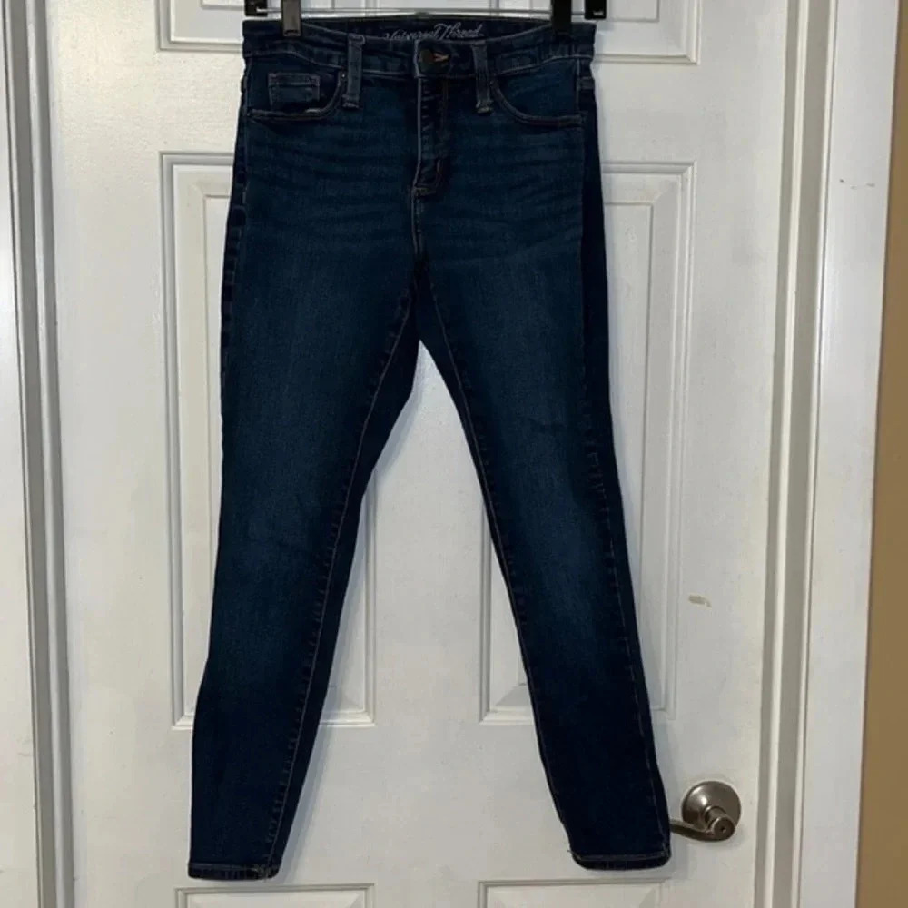 Universal Thread High Rise Skinny Denim Jeans Size 2